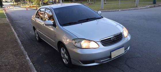 TOYOTA COROLLA 1.8 XEI 16V GASOLINA 4P AUTOMÁTICO TOYOTA COROLLA 1.8 XEI 16V GASOLINA 4P AUTOMÁTICO
